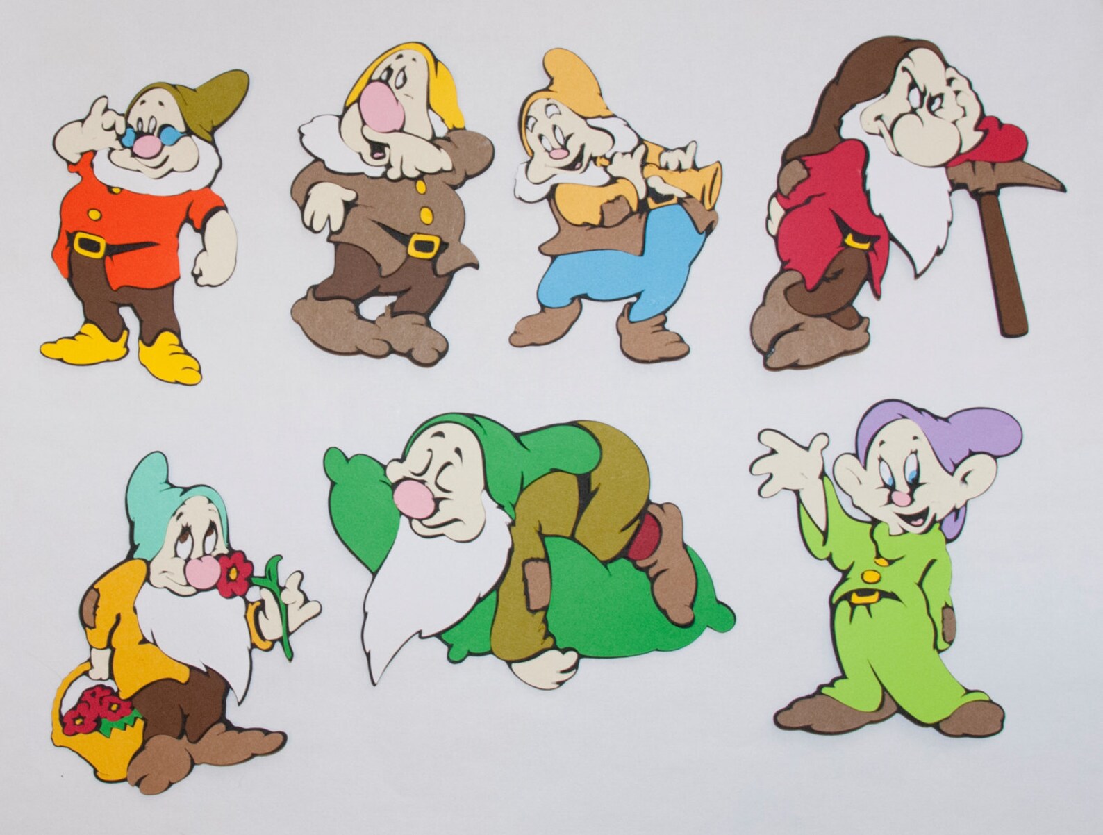 The Seven Dwarfs Die-cut Vinyl Decal / Sticker ** 4 Sizes **